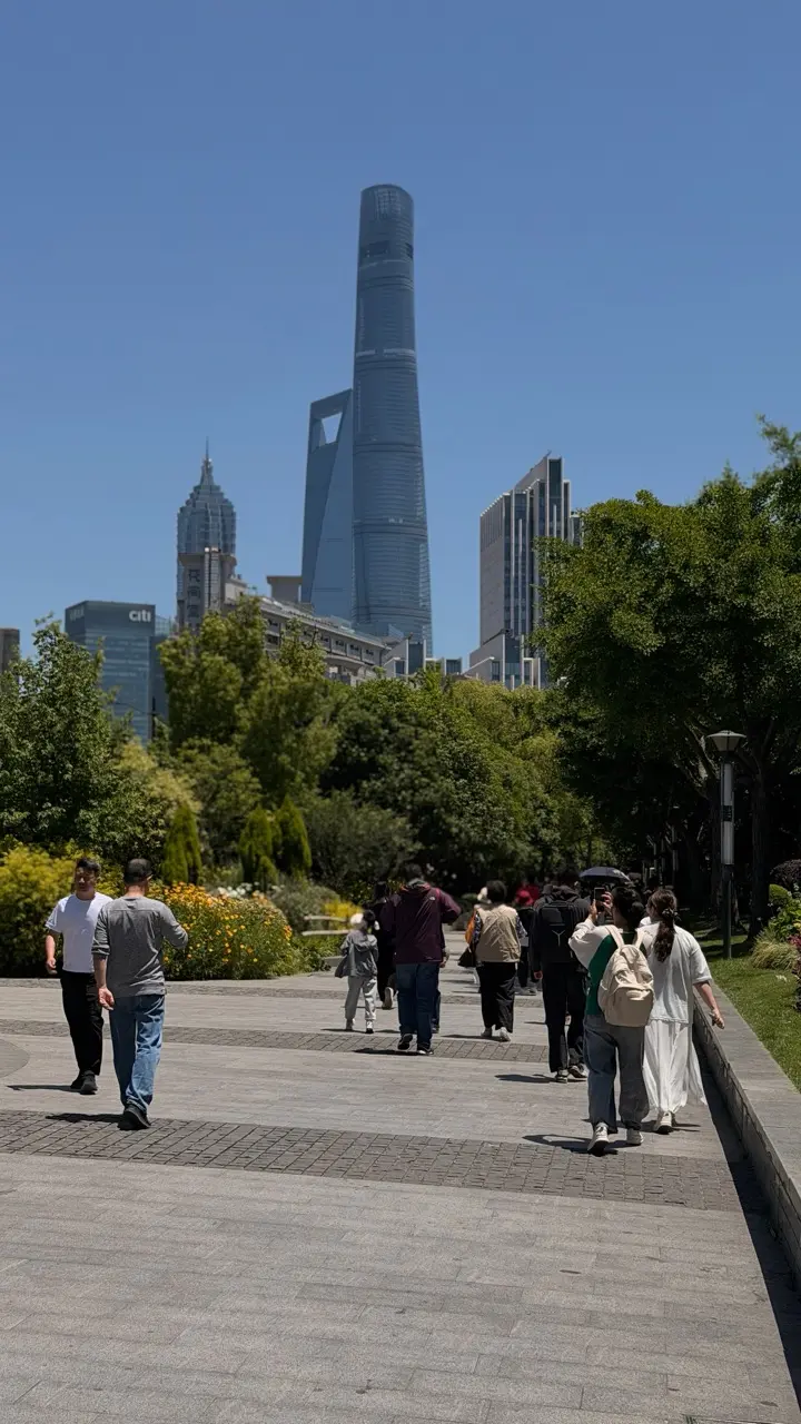 Image 15 for GT41:Asia Ep3 | City of Gods: O dimineata la templu Shanghai