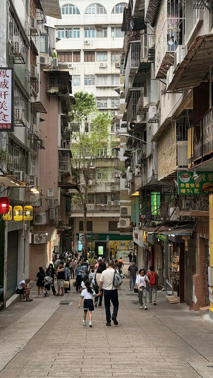Image 3 for GT41:Asia | Macau într-o zi: feribot, pasteis și liniște