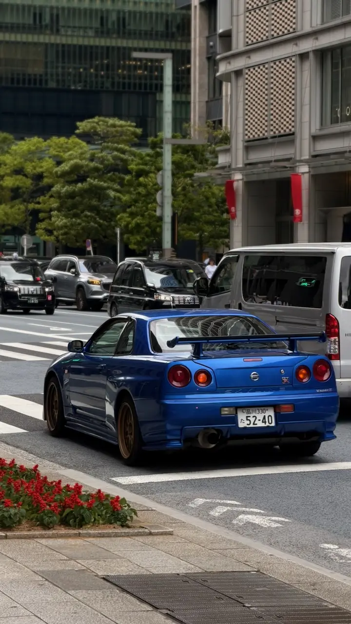 Image 3 for GT41: Asia | Tokyo: Ritualul din luna Mai